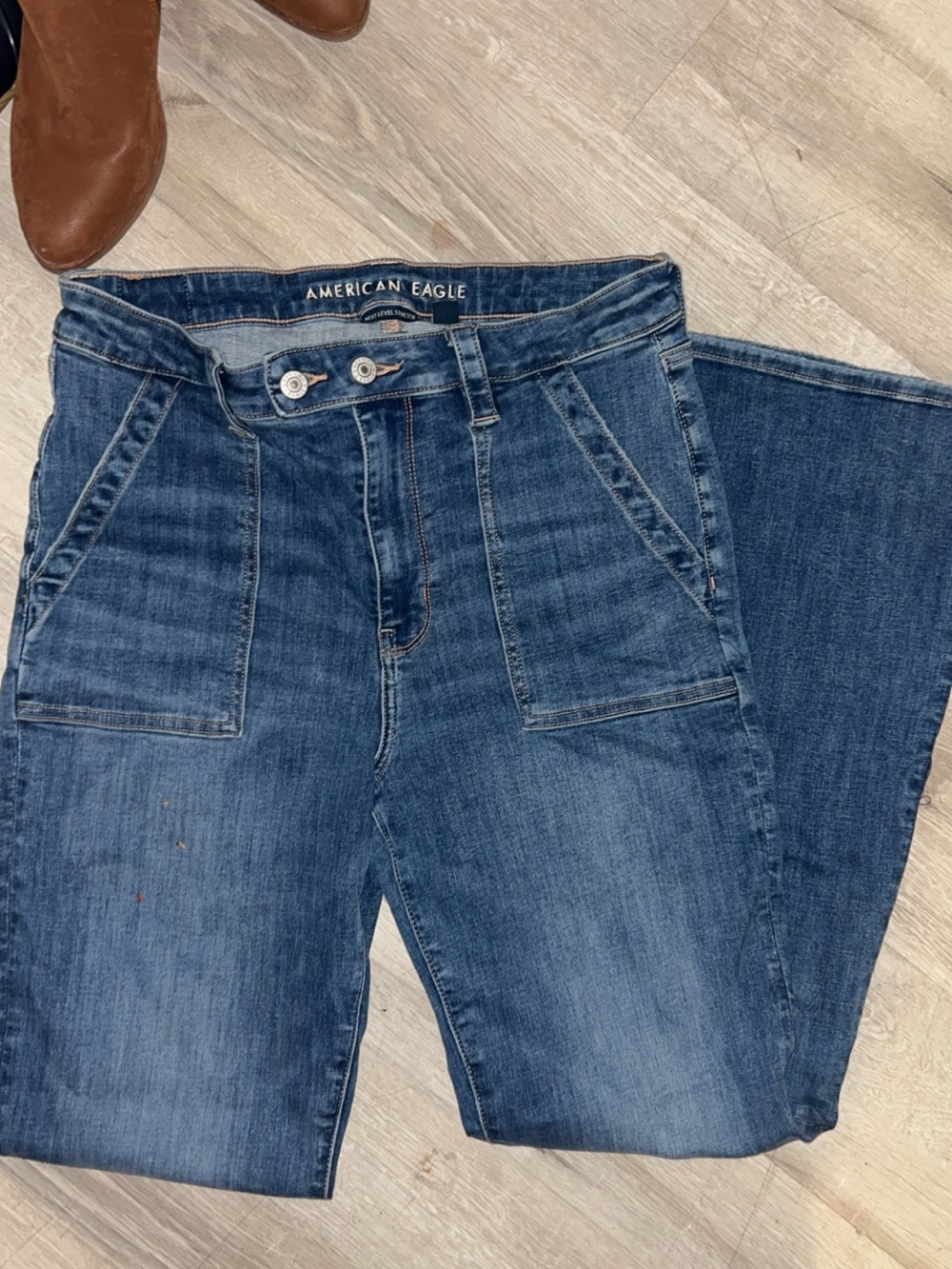 American Eagle Outfitters Women's Medium Blue Patch-Pocket Jeans
